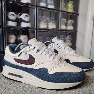 NIKE AIR MAX 1 COCONUT MILK BURGUNDY CRUSH